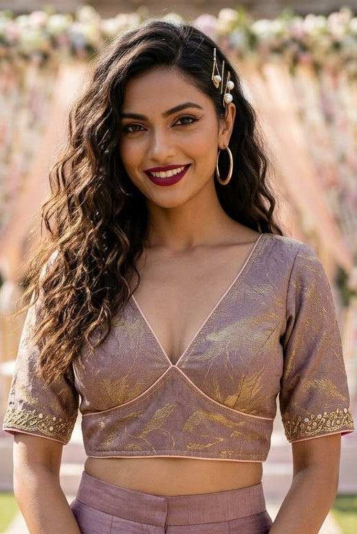 Mysterious Beauty -Fendy Silk Blouse