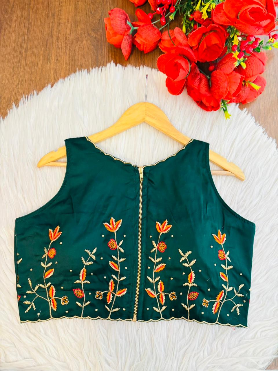 Rising Rever Floral Embroidery Blouse