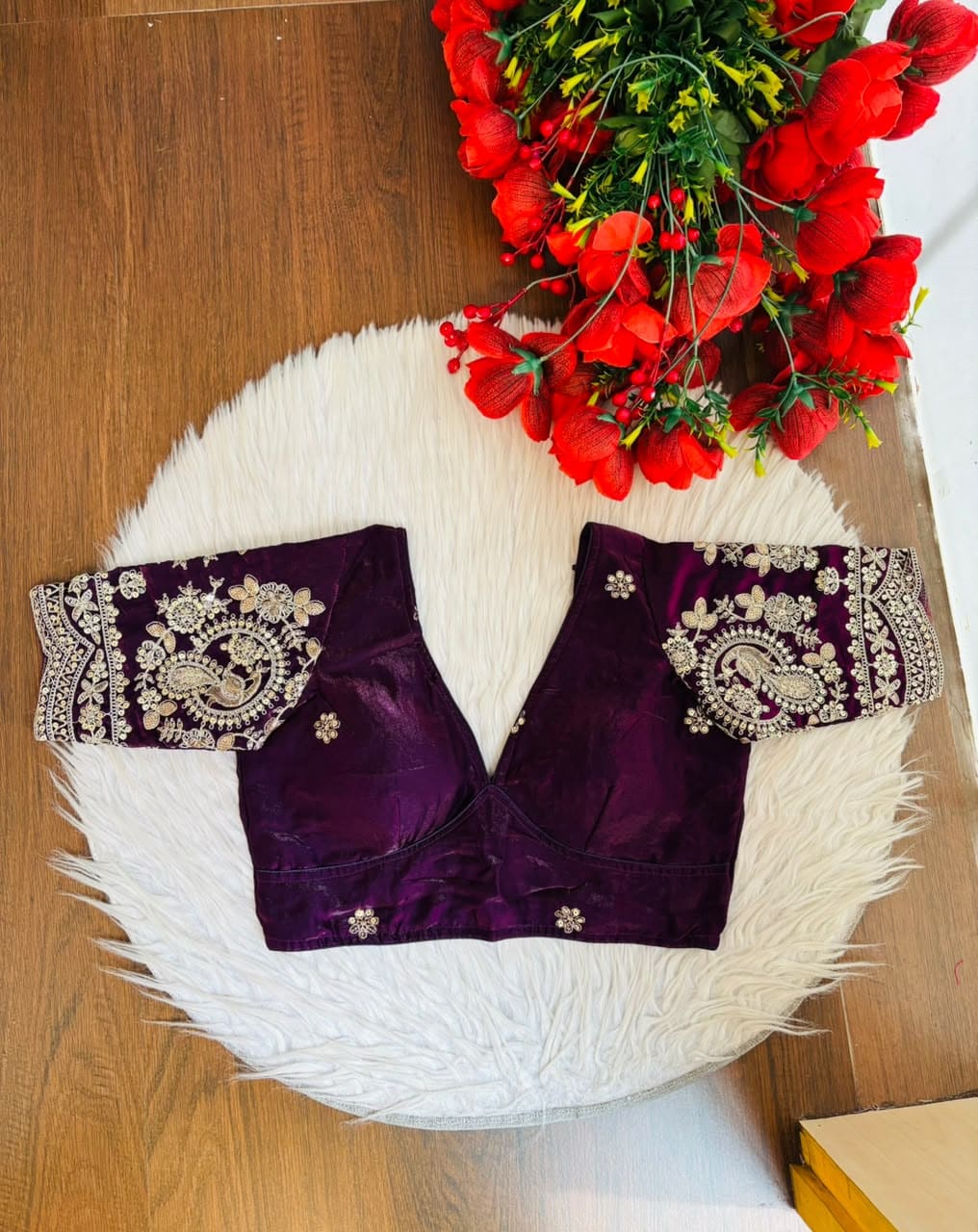 Queen Of The Evening  -Fendy Silk Blouse