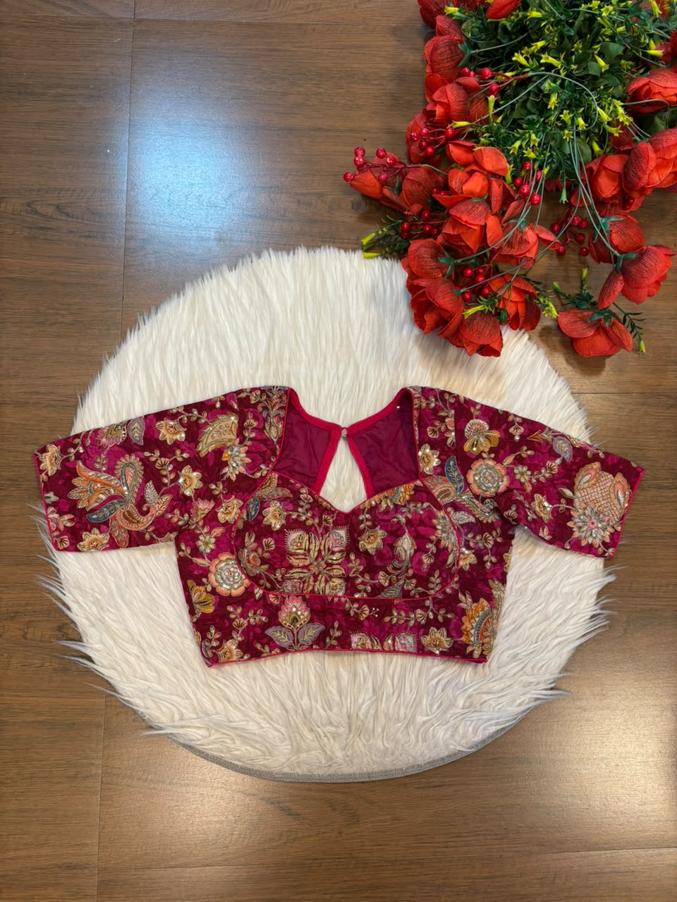Own The Crown – Designer Zari & Sequins Crepe Blouse