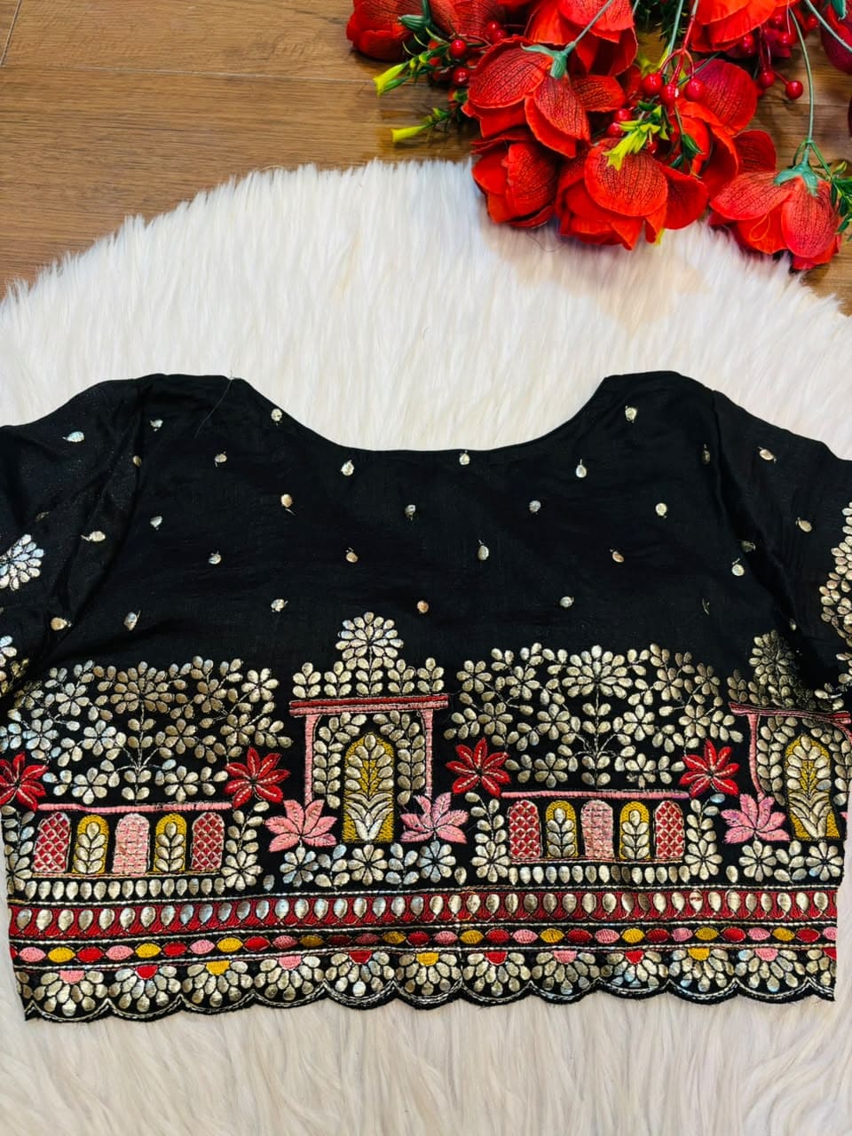 Beyond the Galaxy – Pitai Zari Designer Blouse