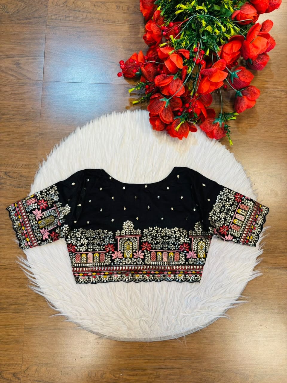 Beyond the Galaxy – Pitai Zari Designer Blouse