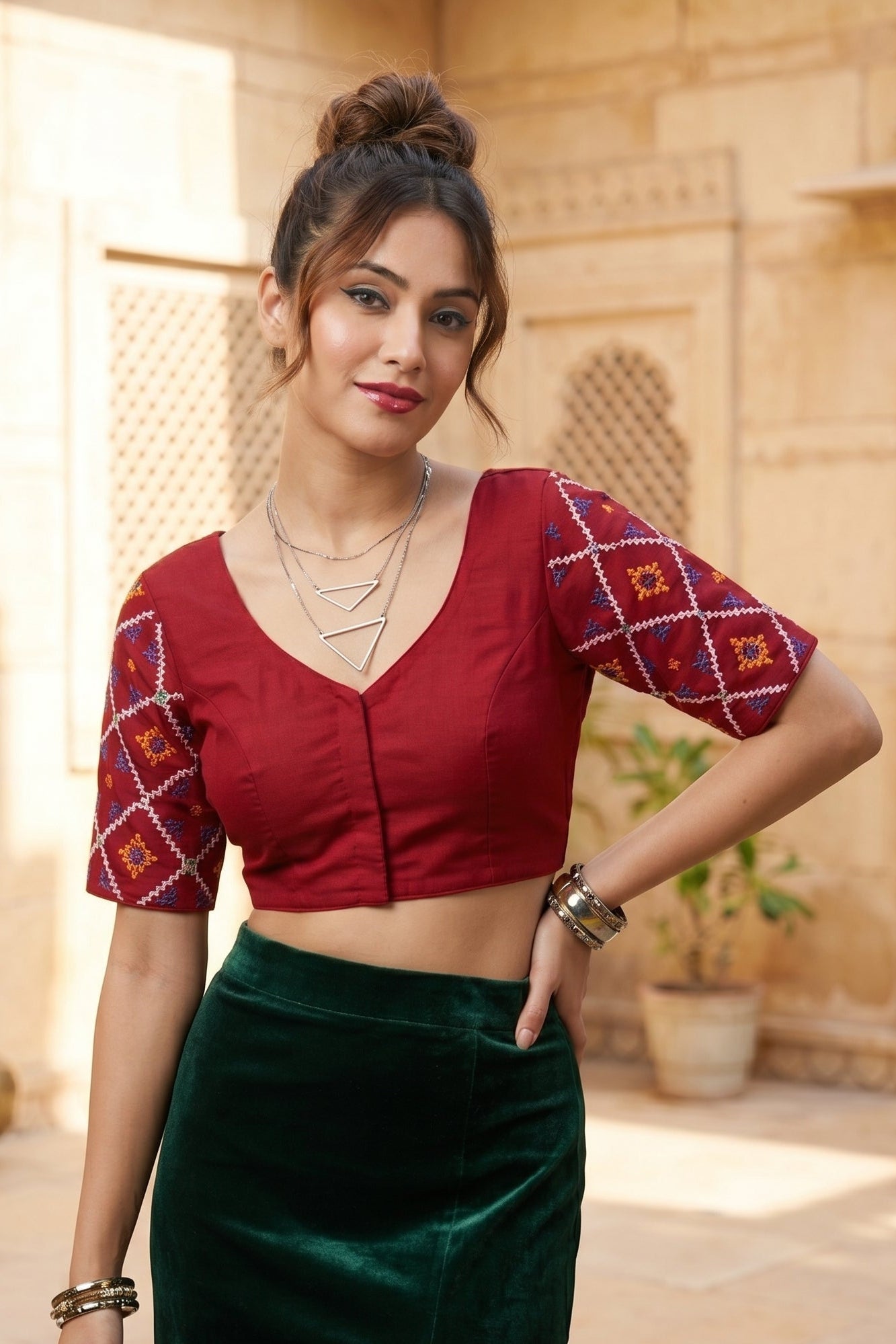 Dreamy Deal-Gujrati Stitch Blouse